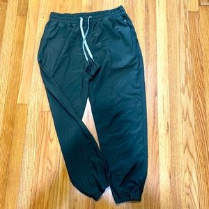 Vuori joggers